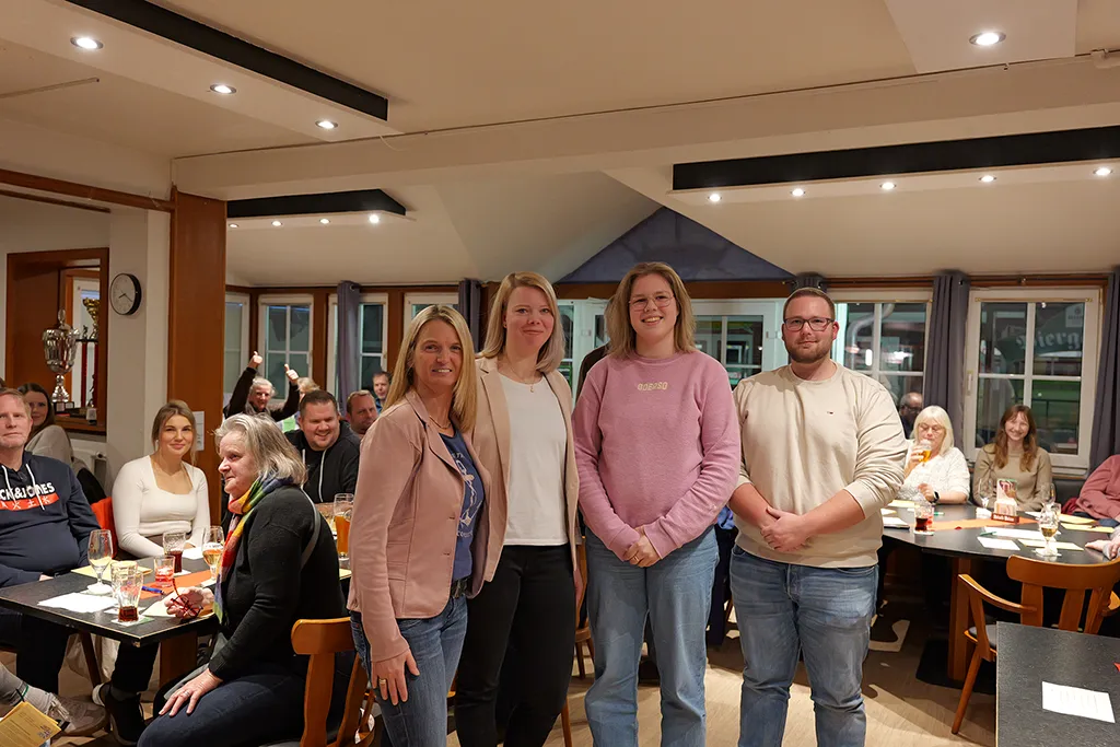 Von links nach rechts: Tina, Dörte, Tomke und Nico.